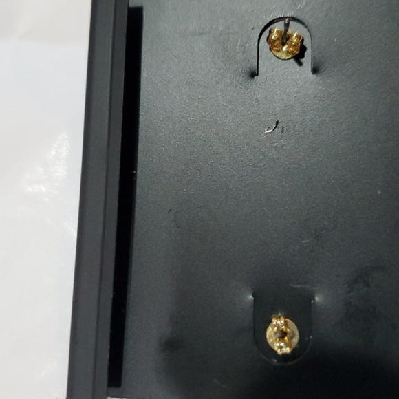 Coach monogram coach C logo pink pearl‎ stud earrings new - Picture 8 of 8